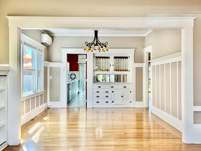 809 Bayswater Avenue, Burlingame, CA 94010