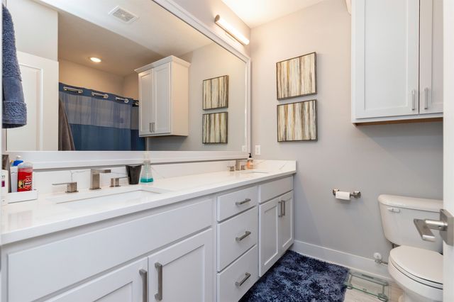 3908 140th Street, Urbandale, IA 50323