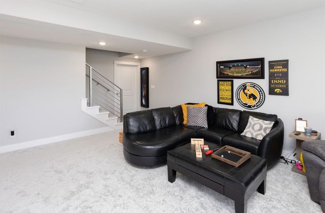 3908 140th Street, Urbandale, IA 50323