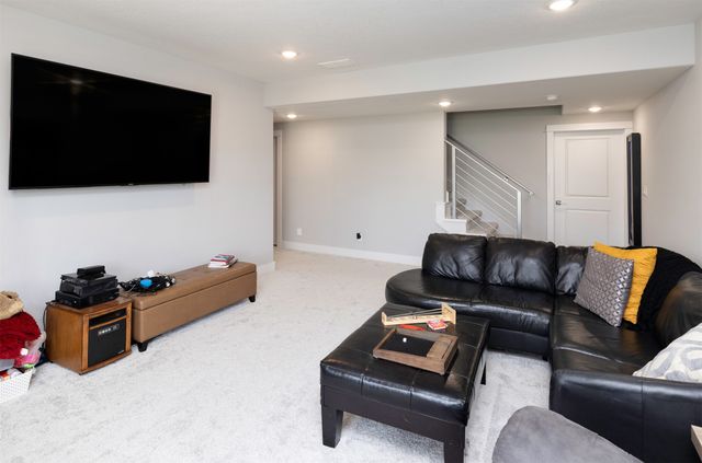 3908 140th Street, Urbandale, IA 50323