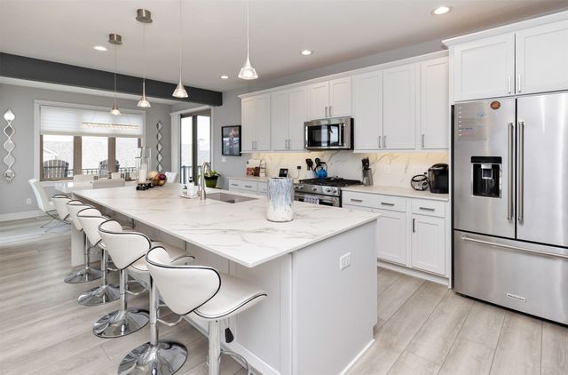 3908 140th Street, Urbandale, IA 50323