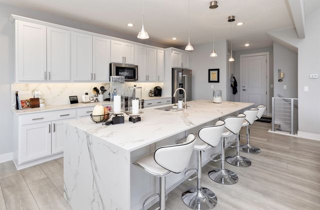 3908 140th Street, Urbandale, IA 50323