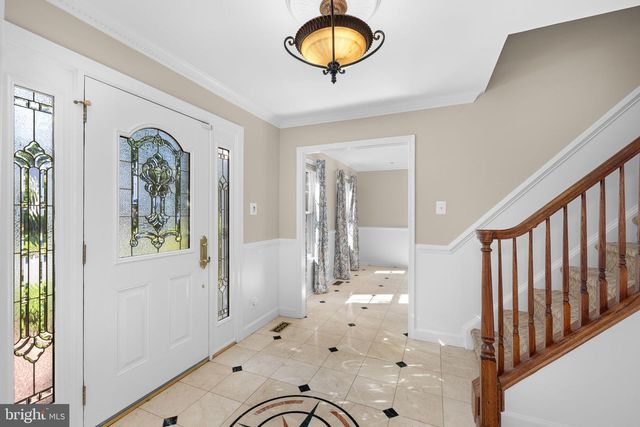 9454 LAPSTRAKE LN, Burke, VA 22015