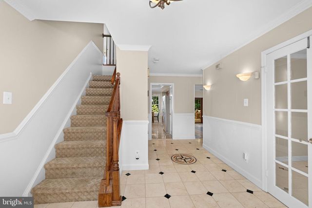 9454 LAPSTRAKE LN, Burke, VA 22015