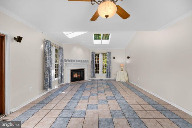 9454 LAPSTRAKE LN, Burke, VA 22015