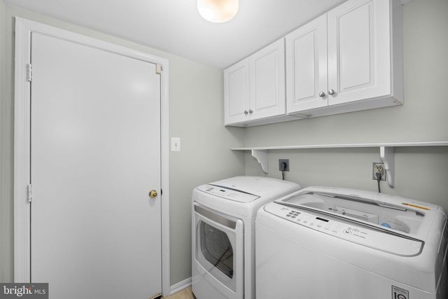 9454 LAPSTRAKE LN, Burke, VA 22015