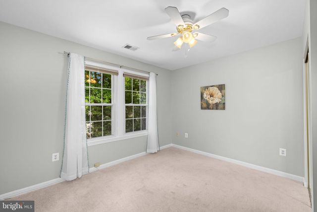 9454 LAPSTRAKE LN, Burke, VA 22015