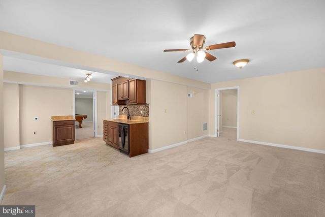 9454 LAPSTRAKE LN, Burke, VA 22015