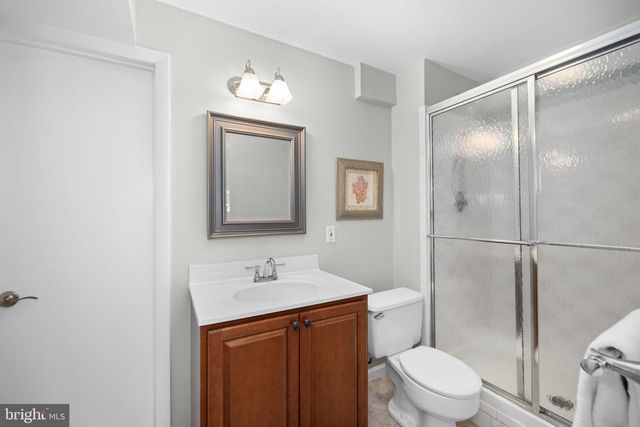 9454 LAPSTRAKE LN, Burke, VA 22015