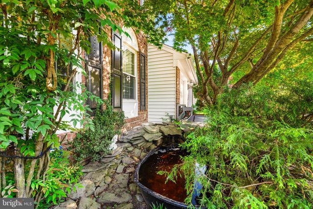 9454 LAPSTRAKE LN, Burke, VA 22015