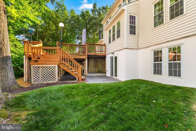 9454 LAPSTRAKE LN, Burke, VA 22015