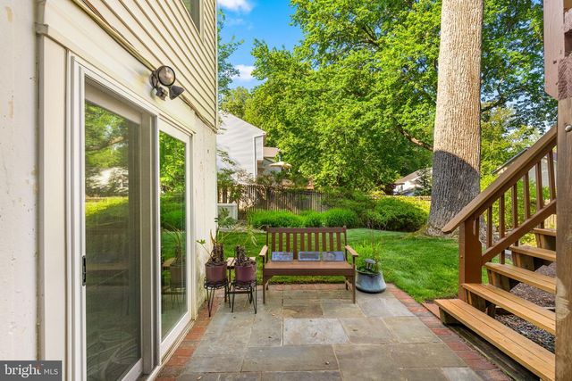 9454 LAPSTRAKE LN, Burke, VA 22015