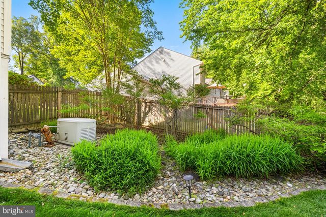 9454 LAPSTRAKE LN, Burke, VA 22015