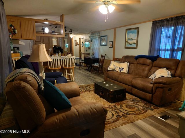 2152 Forest Drive SW, Supply, NC 28462