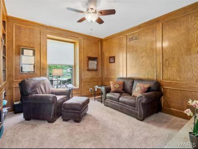 1217 Grey Fox Run, Weldon Spring, MO 63304