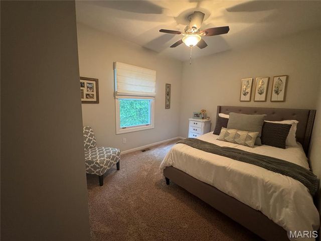 1217 Grey Fox Run, Weldon Spring, MO 63304