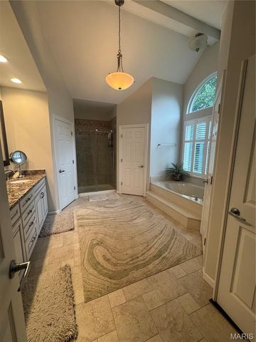1217 Grey Fox Run, Weldon Spring, MO 63304