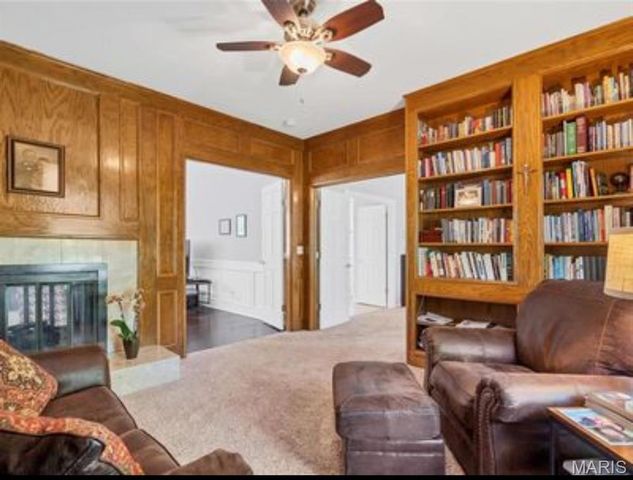 1217 Grey Fox Run, Weldon Spring, MO 63304