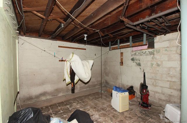 520 Hartford Turnpike, Hamden, CT 06517