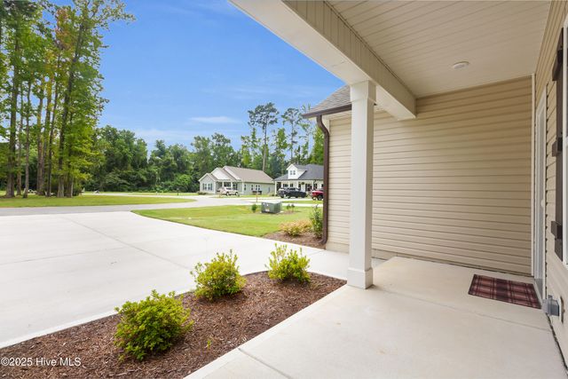 318 Camp Creek Drive, Oriental, NC 28571