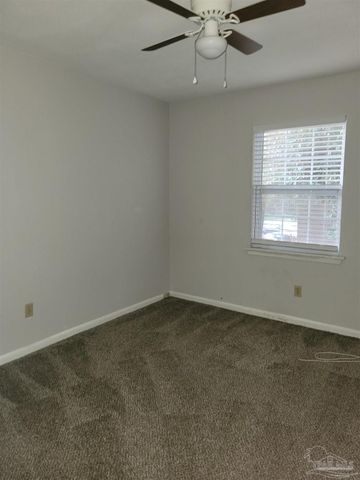 8487 Old Spanish Trl Rd, Pensacola, FL 32514