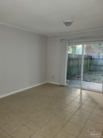 8487 Old Spanish Trl Rd, Pensacola, FL 32514