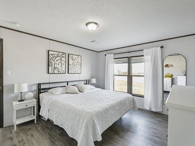 16384 FM 1173, Krum, TX 76249