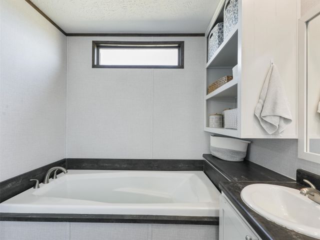 16384 FM 1173, Krum, TX 76249
