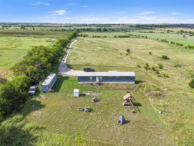 16384 FM 1173, Krum, TX 76249
