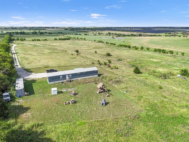 16384 FM 1173, Krum, TX 76249