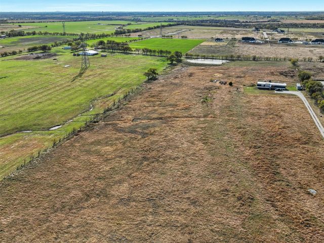 16384 FM 1173, Krum, TX 76249