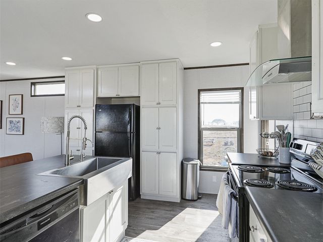 16384 FM 1173, Krum, TX 76249