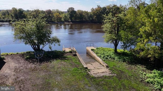 215 ASH ST, Delanco, NJ 08075