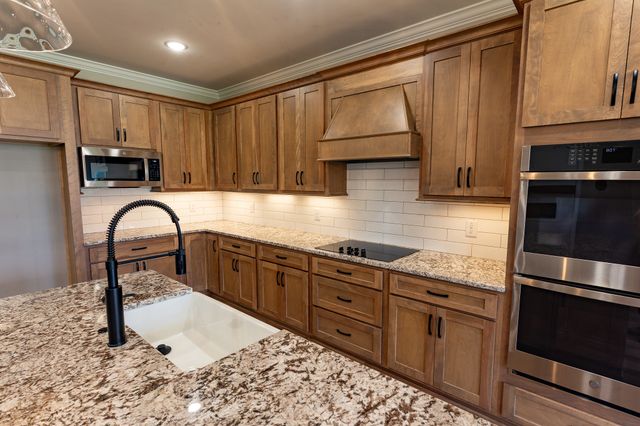 243 Bellshire Drive, Clarksville, TN 37043