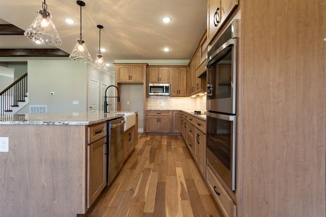 243 Bellshire Drive, Clarksville, TN 37043