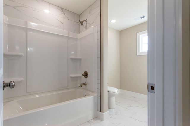 243 Bellshire Drive, Clarksville, TN 37043