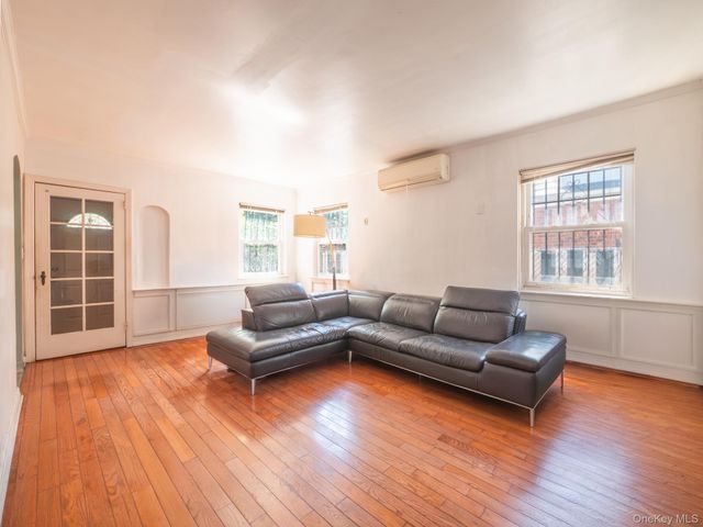 7618 172nd Street, Fresh Meadows, NY 11366