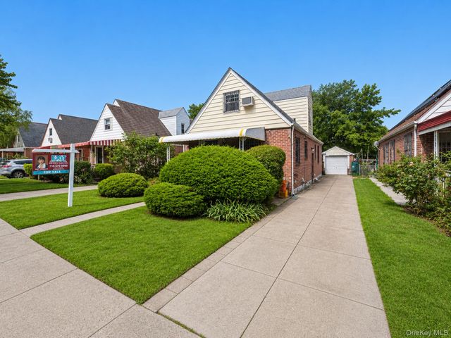 7618 172nd Street, Fresh Meadows, NY 11366