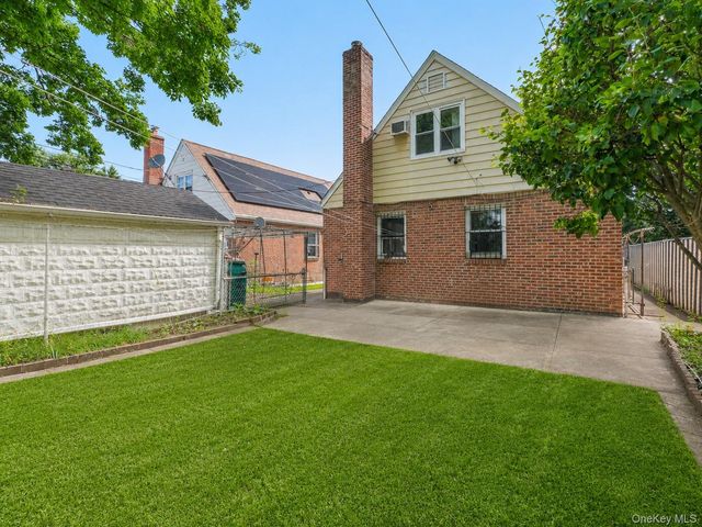 7618 172nd Street, Fresh Meadows, NY 11366