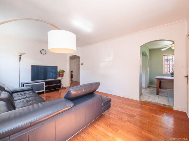 7618 172nd Street, Fresh Meadows, NY 11366