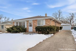 2015 N Jackson Street, Waukegan, IL 60087