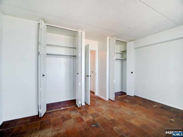 250 Gorge Road 18E, Cliffside Park, NJ 07010