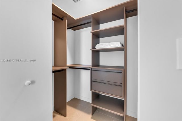11 NE 6th Street 2209, Miami, FL 33132