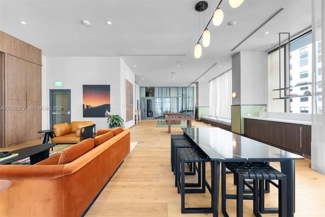 11 NE 6th Street 2209, Miami, FL 33132