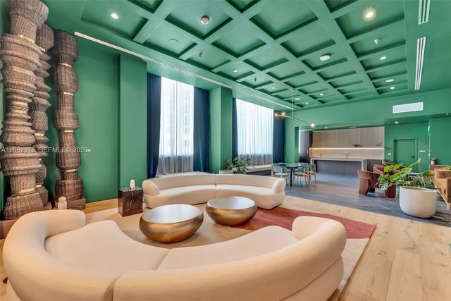 11 NE 6th Street 2209, Miami, FL 33132