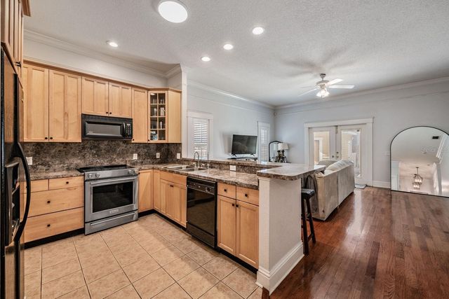 5804 N 9TH STREET, Tampa, FL 33604