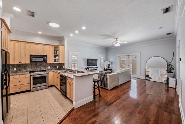 5804 N 9TH STREET, Tampa, FL 33604