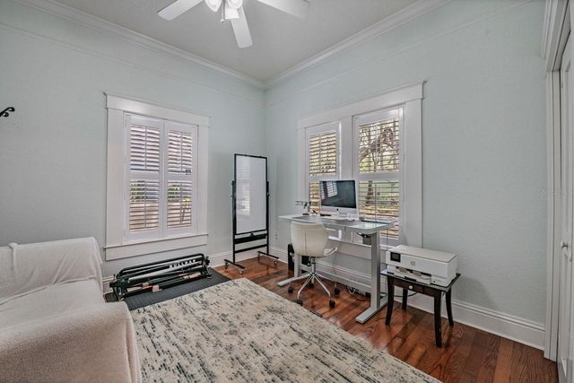 5804 N 9TH STREET, Tampa, FL 33604