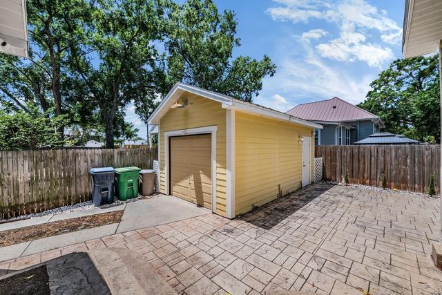 5804 N 9TH STREET, Tampa, FL 33604