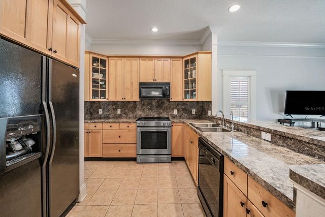 5804 N 9TH STREET, Tampa, FL 33604